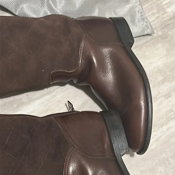 Vintage Chanel Riding boots. - Picture 13 of 17